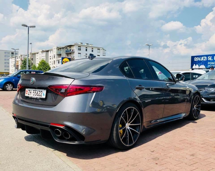 Giulia Quadrifoglio