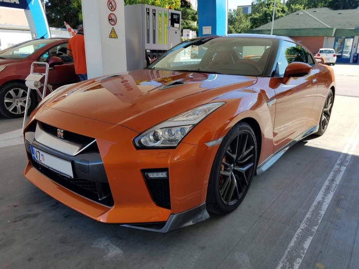 GT-R