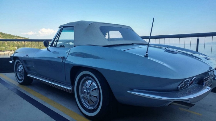 Corvette C2 Sting Ray Convertible