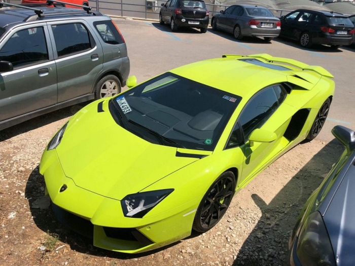 Aventador LP 700-4