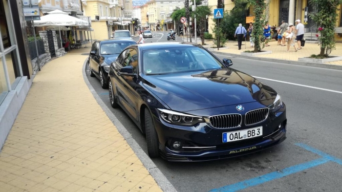 D4 Bi-Turbo Coupe