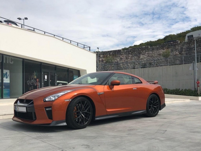 GT-R