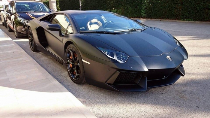 Aventador LP 700-4
