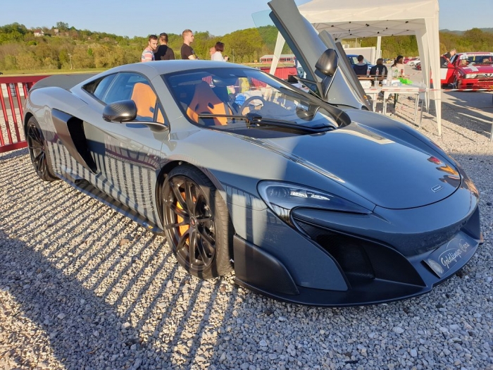 675LT