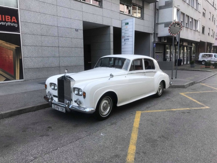 Silver Cloud III