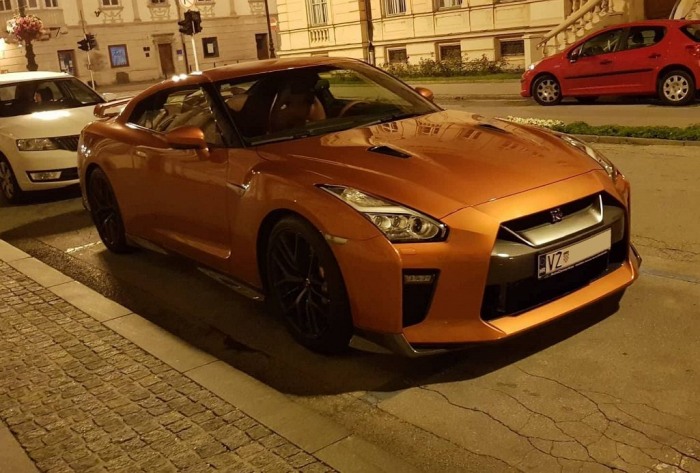GT-R