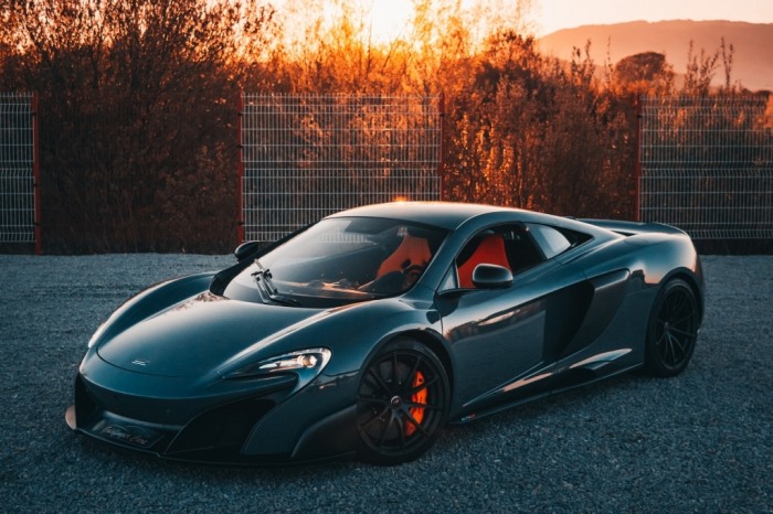 675LT