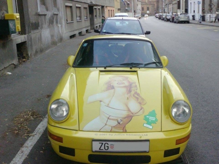 911