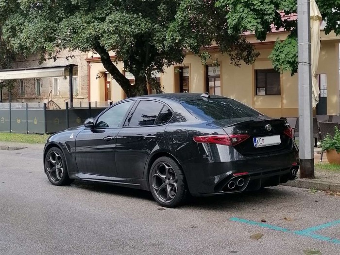 Giulia Quadrifoglio