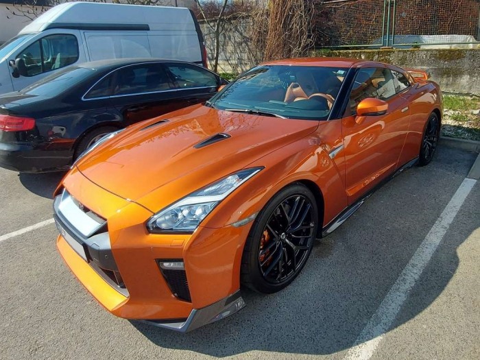 GT-R