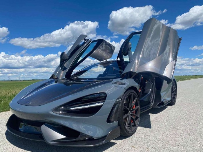 765LT