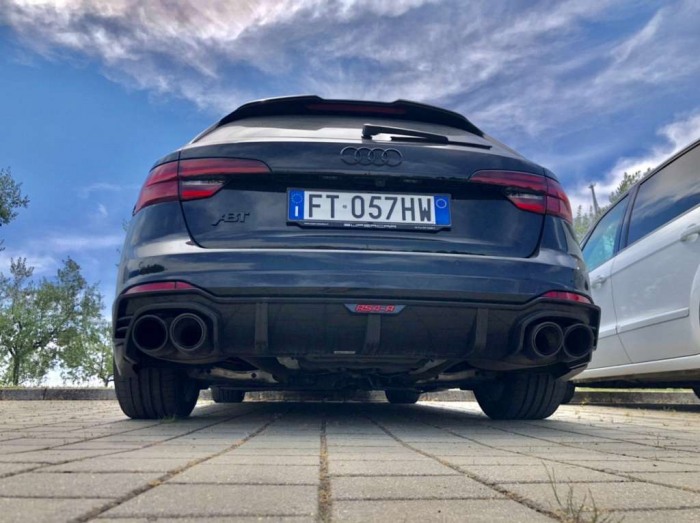 RS4-R Avant