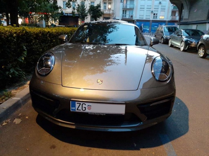911 Carrera 4S