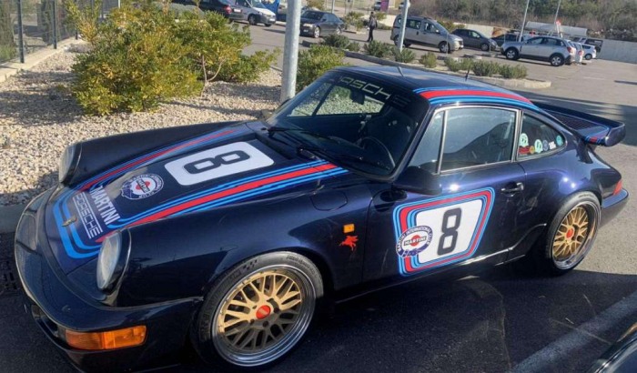 911 Carrera 4