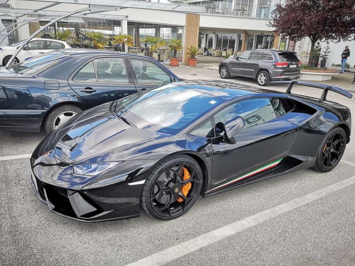 Huracan LP 640-4 Performante