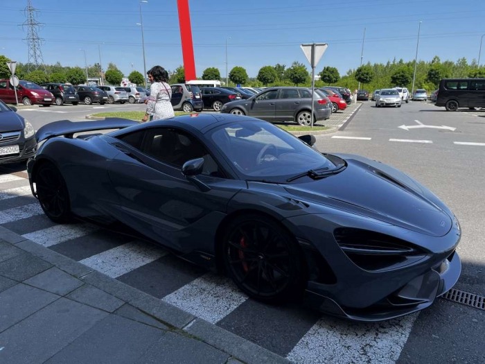 765LT