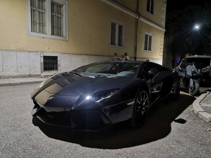 Aventador LP 700-4