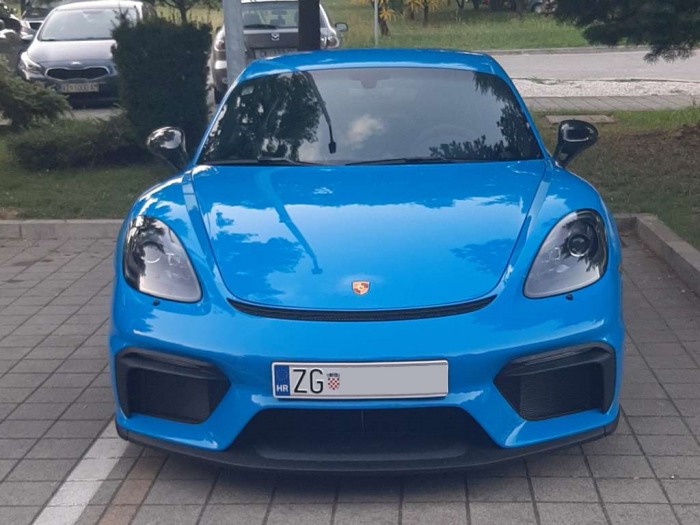 718 Cayman GT4