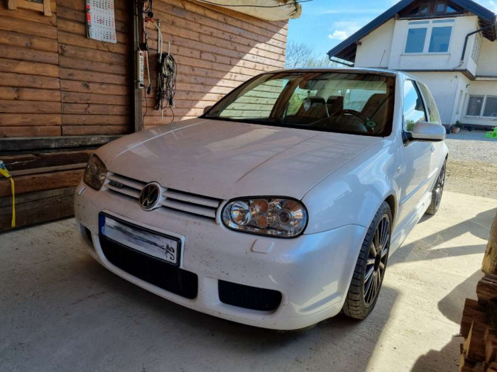 Golf IV R32