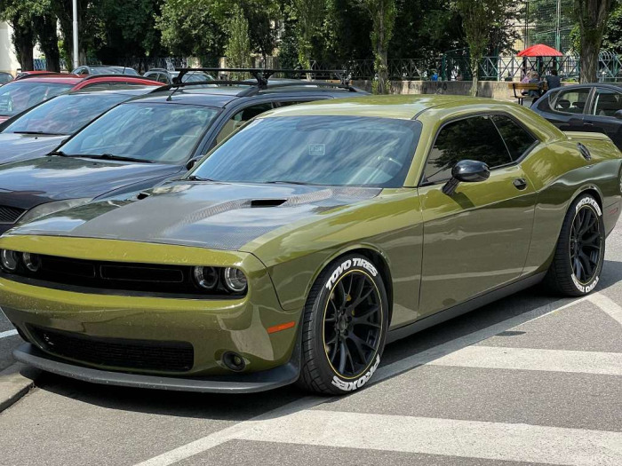 Challenger R/T