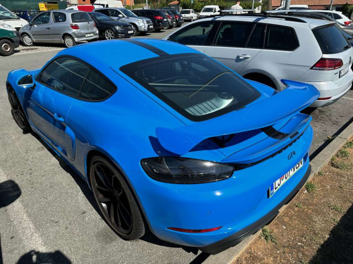 718 Cayman GT4