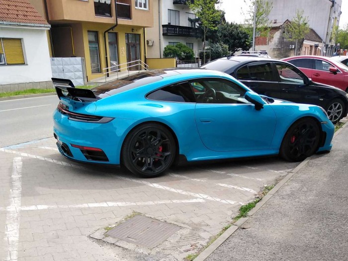 911 Carrera 4S