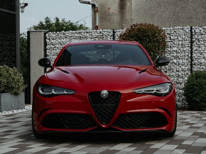 Giulia Quadrifoglio