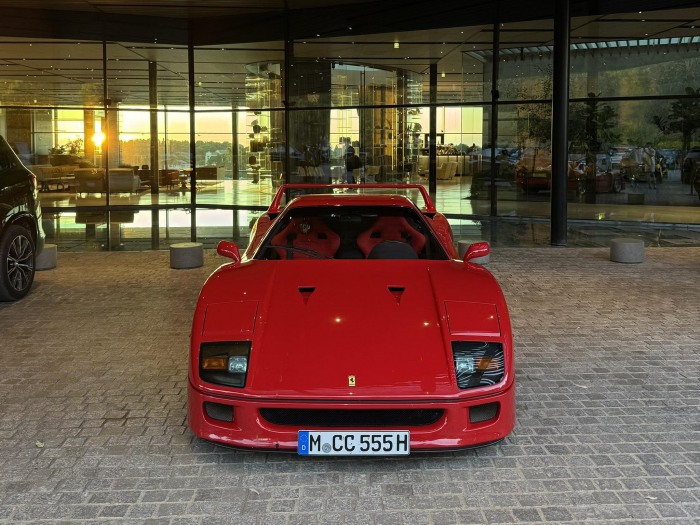 F40