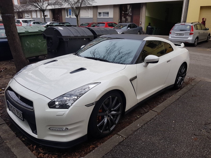 GT-R