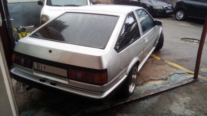 Corolla Levin